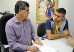 Pedro Kawai reuniu-se na tarde desta quarta-feira (27), com membros do Clube de Desbravadores e Aventureiros, da igreja Adventista