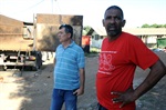 Líder do bairro mostrou ao vereador os problemas ligados a infraestrutura do bairro. 
