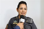 1ª-tenente PM Luciana Telesca recepcionou o grupo no CPI-9