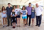 Na entrega da  moção estiveram presentes familiares e professores de Klaus