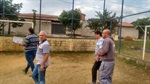 Assessoria do vereador e técnicos da Prefeitura estiveram no local