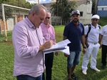 Gilmar Rotta participa de assinatura de contrato no Jardim Caxambú