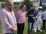 Gilmar Rotta participa de assinatura de contrato no Jardim Caxambú