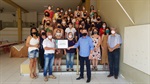 A homenagem foi entregue para o diretor João Marcos Thomaziello e a equipe da Escola Estadual Honorato Faustino.