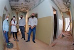Em Ibitiruna, atendimento é feito em capela, enquanto obra de UBS acontece