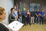 Honraria foi entregue em cerimônia na tarde desta quinta-feira (31) na Sala de Reuniões da Presidência da Câmara Municipal de Piracicaba