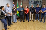 Honraria foi entregue em cerimônia na tarde desta quinta-feira (31) na Sala de Reuniões da Presidência da Câmara Municipal de Piracicaba