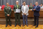 Homenagens a oficiais marcaram a celebração do Dia do Exército