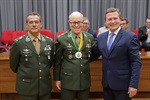 Homenagens a oficiais marcaram a celebração do Dia do Exército