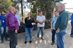As obras, que irão fornecer nova rede de distribuição de água ao bairro, devem durar 15 dias