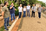 Durante o evento, os presentes depositaram coroas de flores nos túmulos dos Voluntários de 1932 (Revolução Constitucionalista) e do presidente Prudente de Moraes.