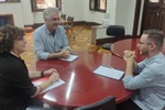 Vereador Gustavo Pompeo em reunião na Selam, nesta terça-feira