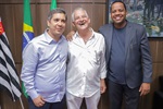 Cerimônia de posse aconteceu na tarde desta quarta-feira (29), na Sala de Reuniões da Presidência da Câmara Municipal de Piracicaba