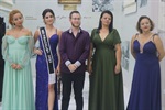 Miss Piracicaba Ana Julia Ferro, Segunda Princesa da cidade, Bruna Iasmin Sartori e estabelecimento comercial receberam homenagens