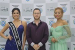 Miss Piracicaba Ana Julia Ferro, Segunda Princesa da cidade, Bruna Iasmin Sartori e estabelecimento comercial receberam homenagens
