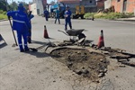 Vereador acompanha operação tapa-buraco no Jardim Gilda
