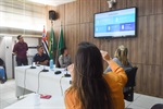 Dirigente de Ensino, secretário de Educação, deputada Bebel, professores, estudantes e lideranças comunitárias participaram do debate promovido pela Comissão de Educação