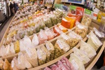 Alimentos comercializados no Mercadão refletem o cotidiano da cidade