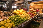 Alimentos comercializados no Mercadão refletem o cotidiano da cidade