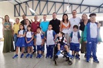 Entrega de uniformes às escolas municipais ocorreu neste sábado (12)