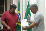 Documento com 1109 assinaturas foi recebido pelo Presidente da Câmara Municipal de Piracicaba, Wagner Oliveira, na tarde desta segunda-feira (14)