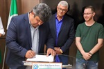 Atuante na região do Santa Terezinha, Sérgio da Van se comprometeu a levar adiante demandas de seu eleitorado e também da antecessora