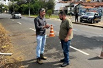 Polezi acompanhou os serviços de limpeza e conversou com guardas civis