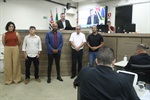 A entrega da moção de aplausos 139/2023 aconteceu no plenário "Francisco Antonio Coelho", durante a 53ª Reunião Ordinária de 2023