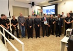 Trevisan Jr. homenageia o GOE, da Polícia Civil