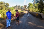 Moradores da Vila Brieda reivindicam saneamento e melhoras estruturais