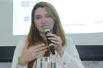 Palestrante Lara Cochete Moura Fé, médica cirurgiã de cabeça e pescoço