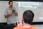 Roda de conversa realizada presencialmente, na sala da Escola do Legislativo da Câmara Municipal de Piracicaba, trouxe a educação ambiental e a compostagem como caminhos para a gestão dos resíduos orgânicos