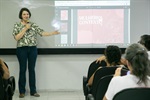 Nancy Thame, secretária municipal de Agricultura e Abastecimento, é autora de um dos texto do livro "Mulheres em Contexto" 