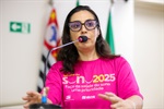 Patricia Angeli da Silva Pigati em discurso na Tribuna Popular da 11ª Reunião Ordinária, na noite desta quinta-feira (13)