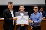 Solene em homenagem aos profissionais da Comunicação e para entrega de Medalha de Mérito Legislativo ao radialista e ex-deputado, Roberto Morais