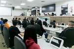 Os alunos foram recepcionados pelo vereador Cássio Luiz Barbosa, e tiveram a oportunidade de conhecer o Legislativo e simular a deliberação de um projeto de lei 