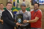 Equipe que cuida do canil da PM de Piracicaba recebe moção de aplausos