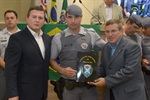 Equipe que cuida do canil da PM de Piracicaba recebe moção de aplausos
