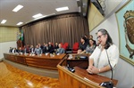 Entrega de título de Cidadão Piracicabano ao delegado Abelha - Evelize 
