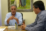 Vereador Pedro Kawai (PSDB) em companhia do prefeito municipal Grabriel Ferrato (PSDB)