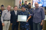 Homenagem à equipe do canil da Guarda Civil Municipal foi entregue nesta segunda-feira