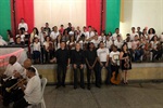 Apresentação natalina do projeto "Música Para Todos", de Jonson, reúne 400 pessoas