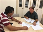 Pedro Kawai em reunião com Dr. Hamilton Bonilha de Barros