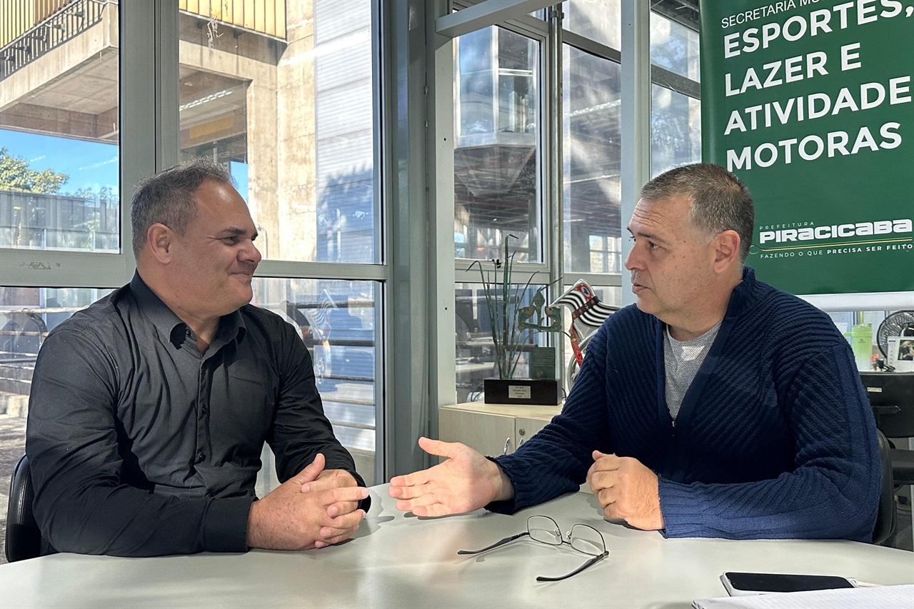 Vereador discute implantação de escolinha de futebol em Artemis